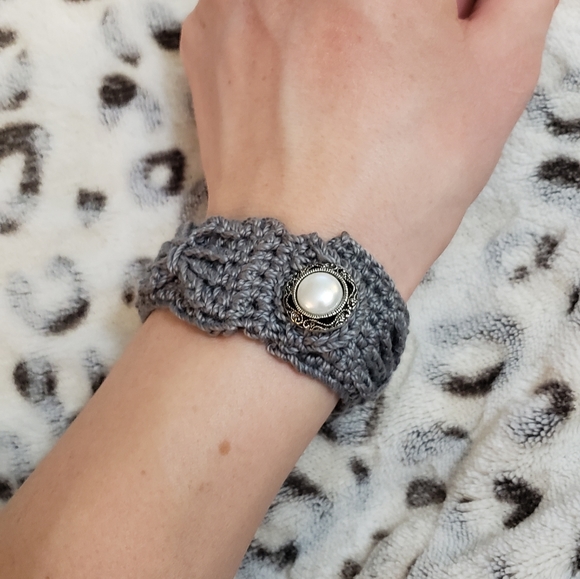 Crochet Bracelet - Picture 1 of 2